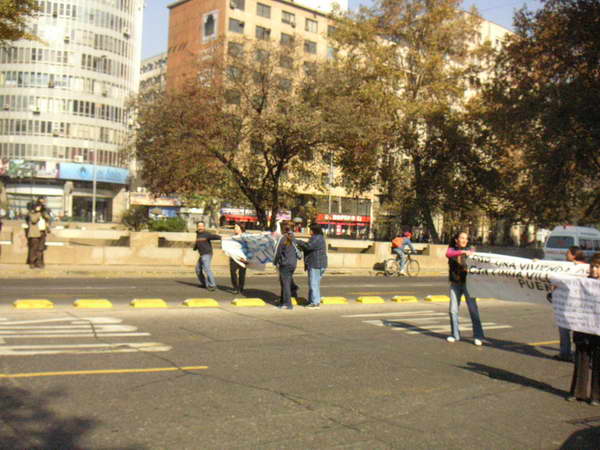 Toma de la Alameda frente al BancoEstado